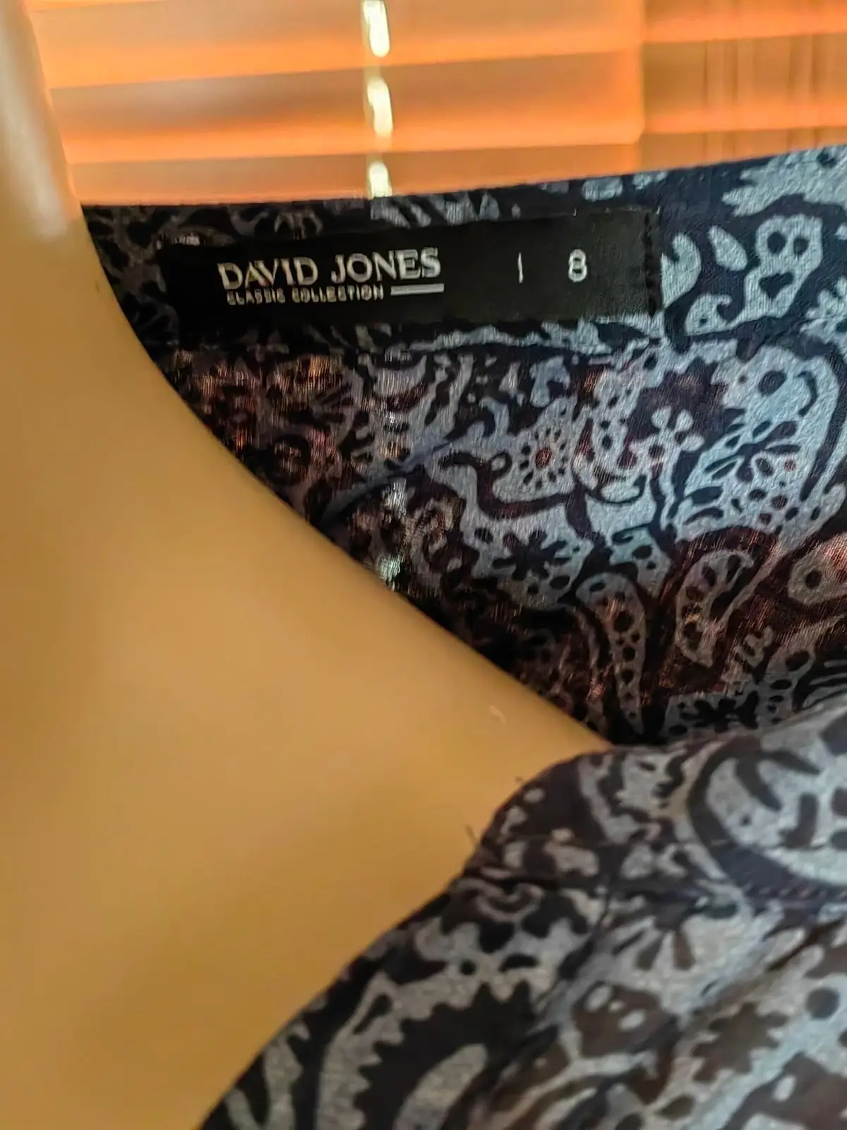 Woolworths Item — Size 8