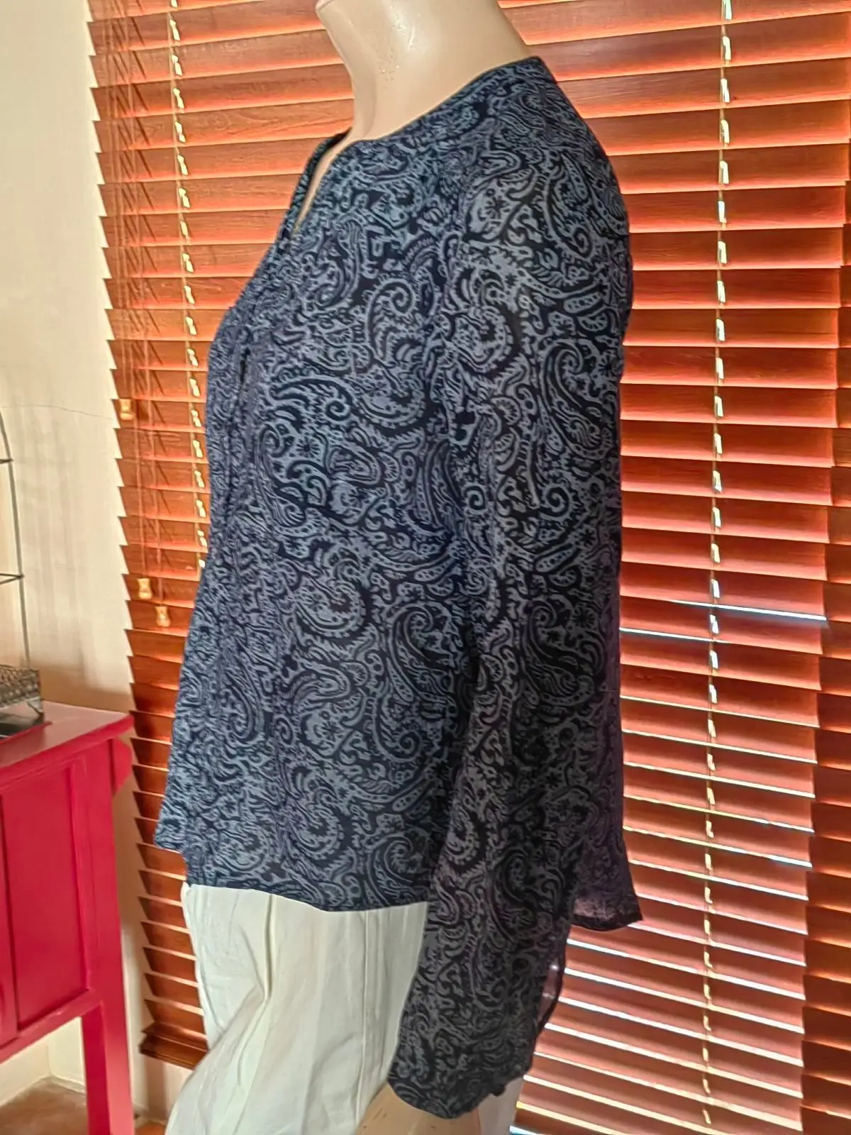 Woolworths Item — Size 8