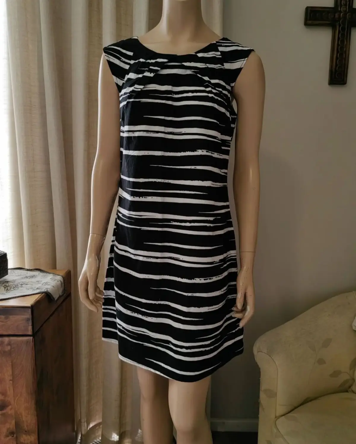 Woolworths Woolworths Item — Size 12