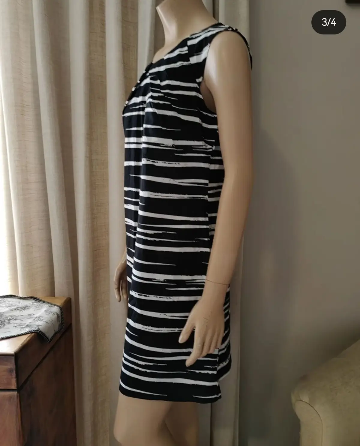 Woolworths Item — Size 12