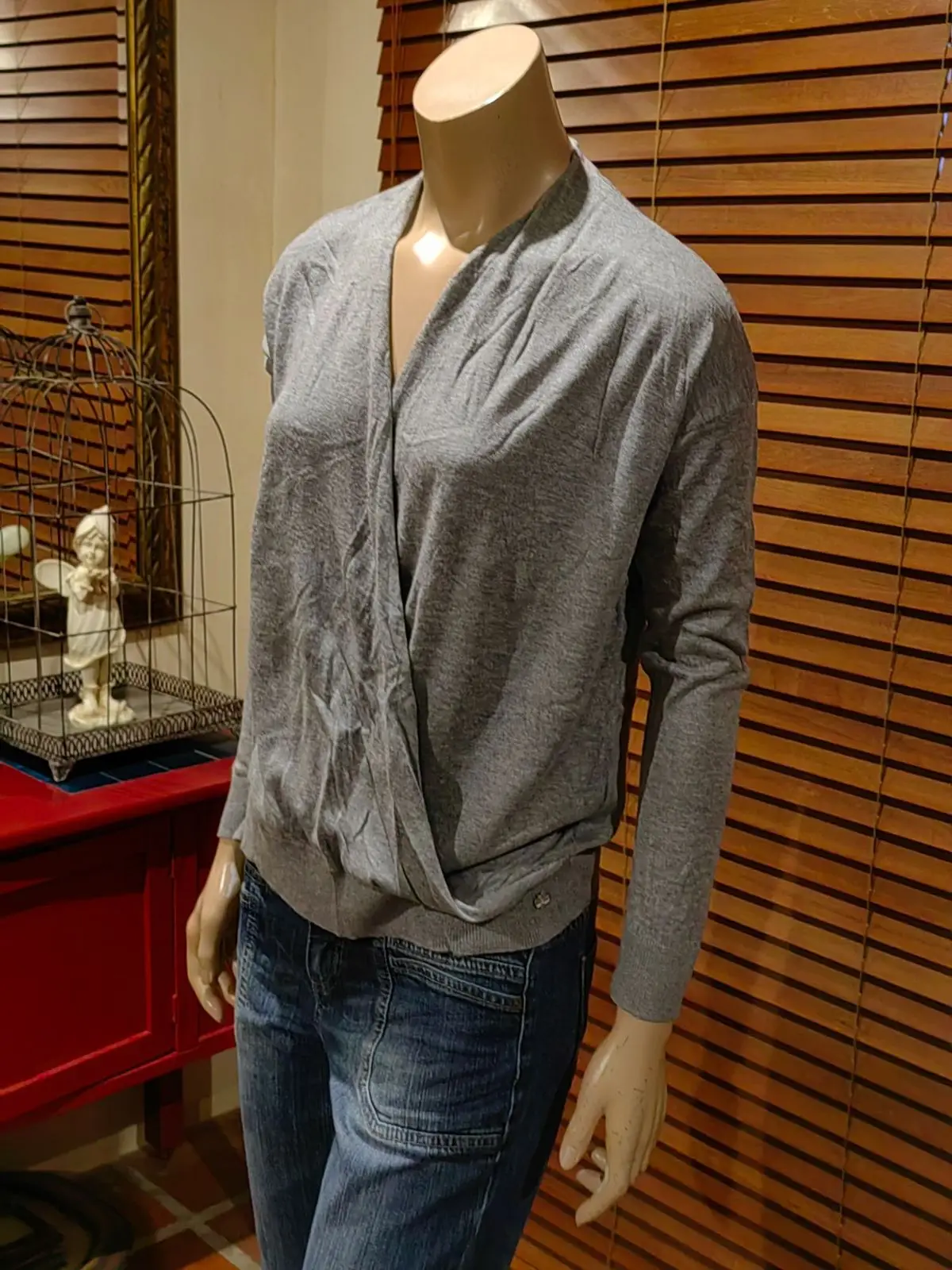 Truworths Item — Size M