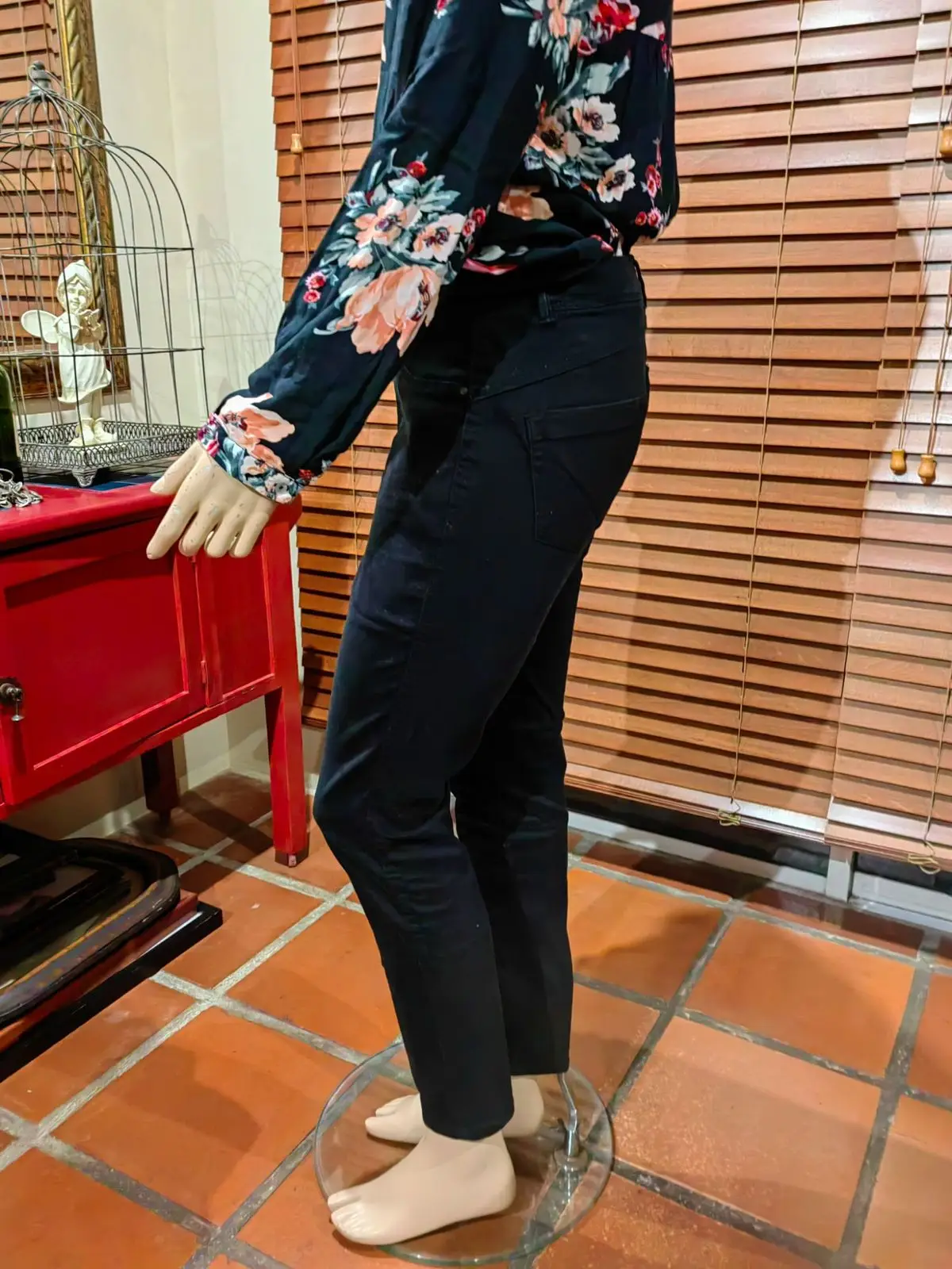 Woolworths Item — Size 12