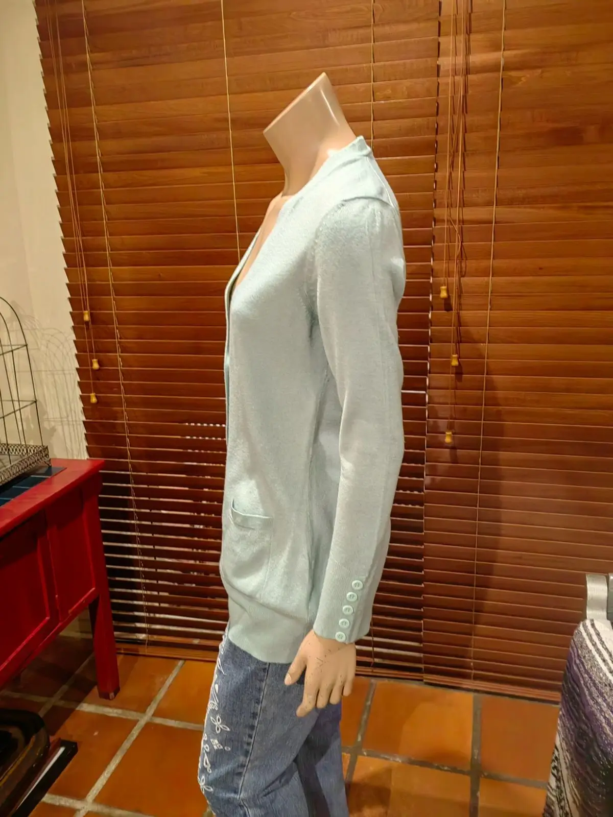 Woolworths Item — Size M