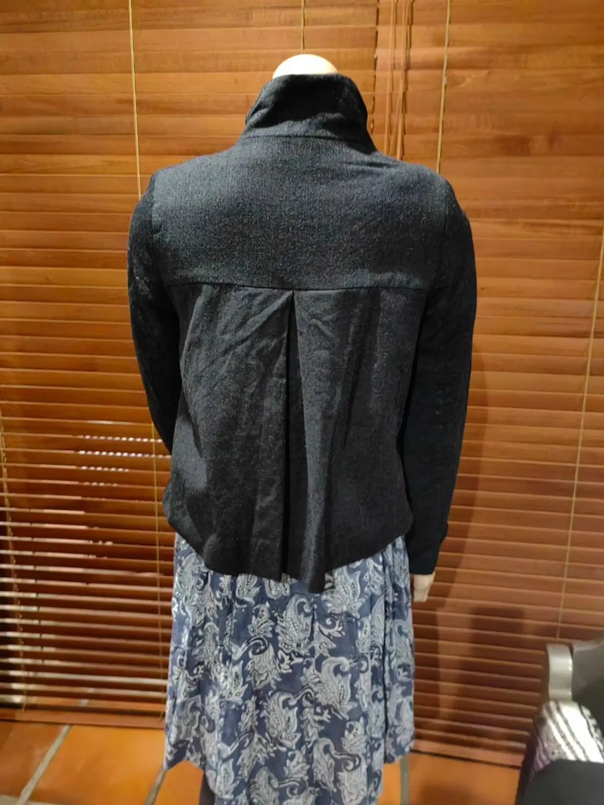 Woolworths Item — Size 8
