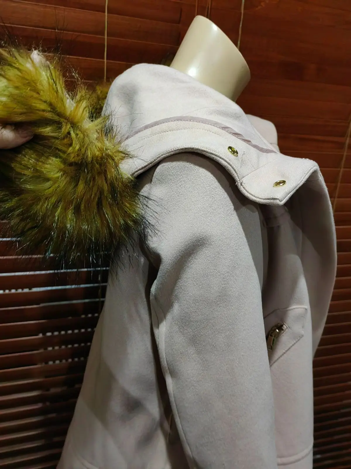 Zara Item — Size L