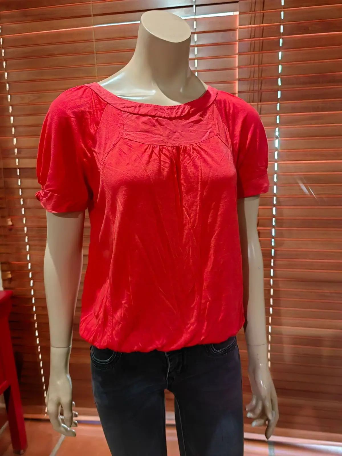 Country Road Red Top