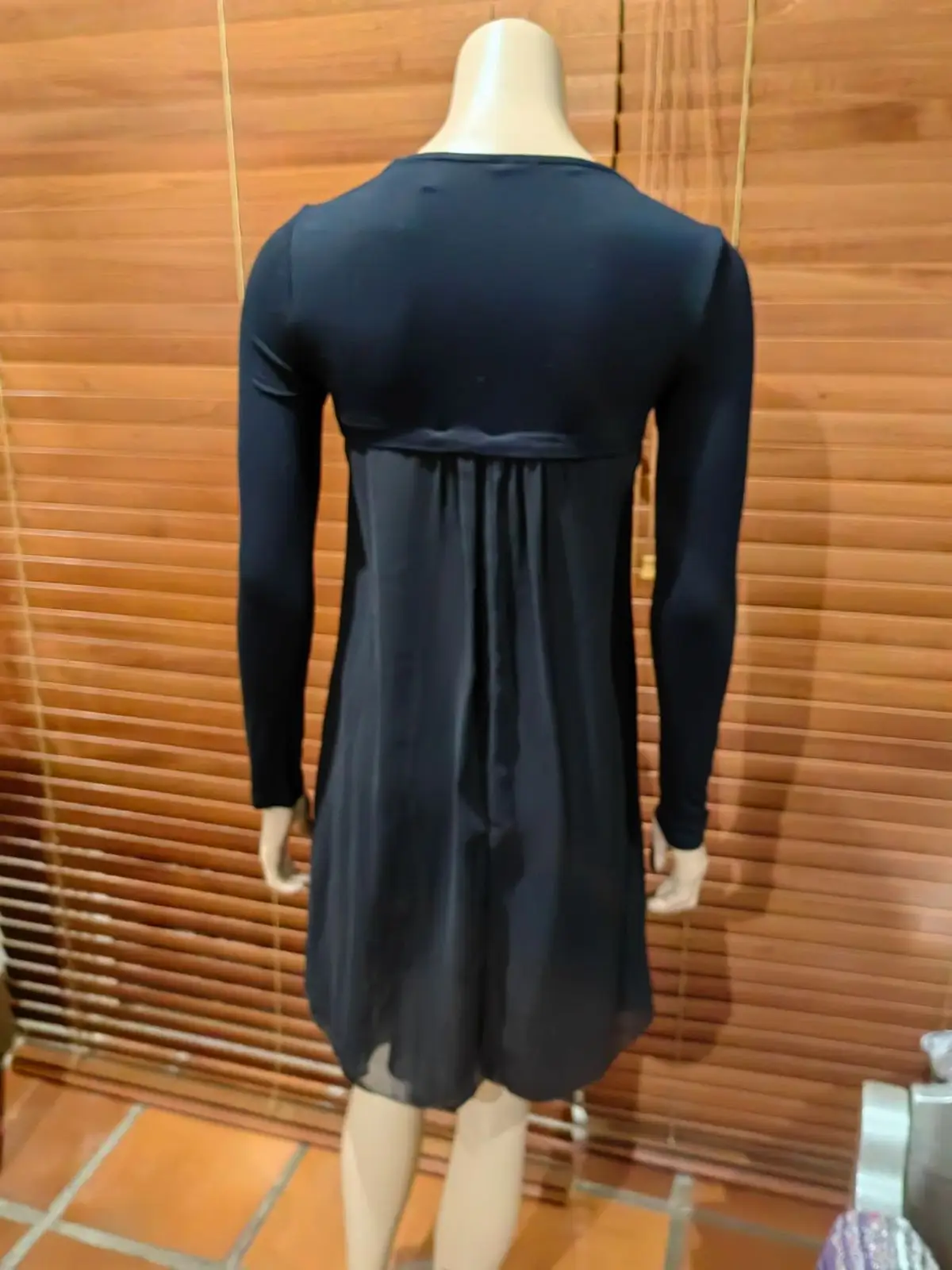 Truworths Item — Size 8