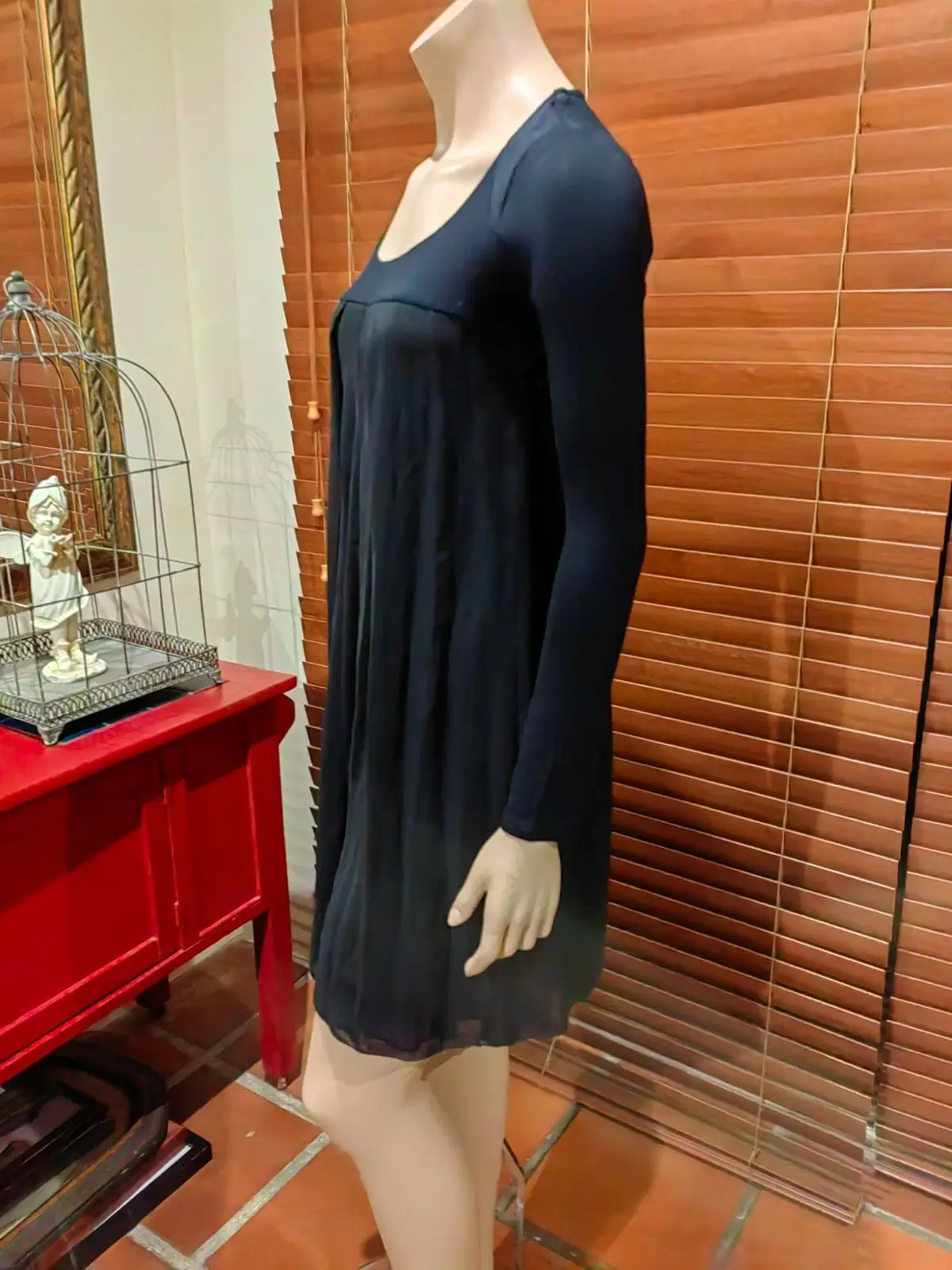 Truworths Item — Size 8