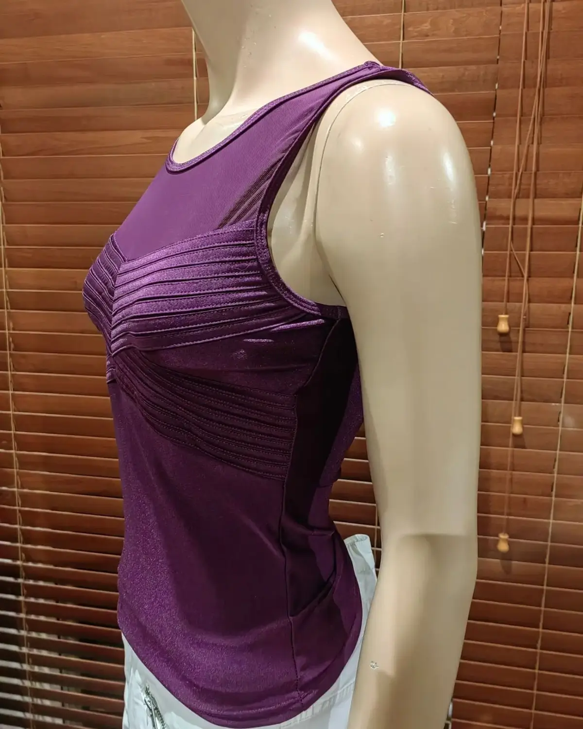 Woolworths Item — Size 6