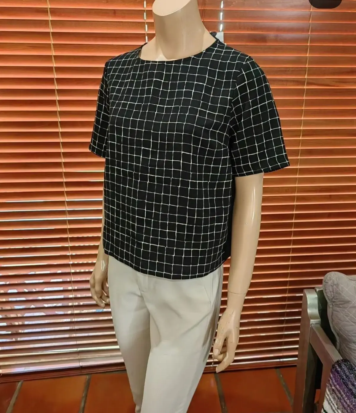Next Item — Size 14
