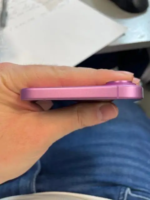 iPhone 16