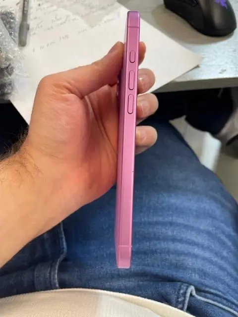 iPhone 16