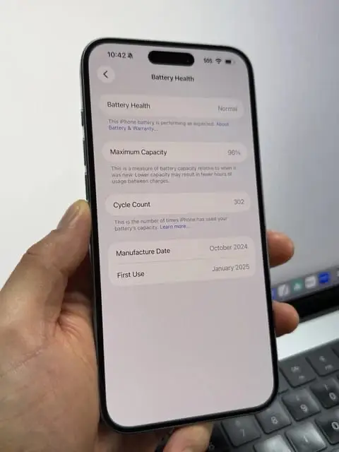iPhone 16