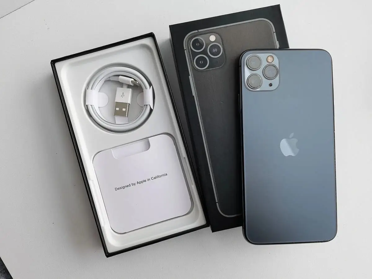 Apple iPhone 11