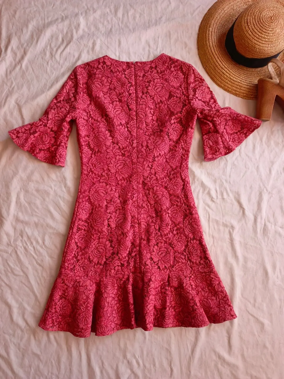 Witchery Item — Size 6