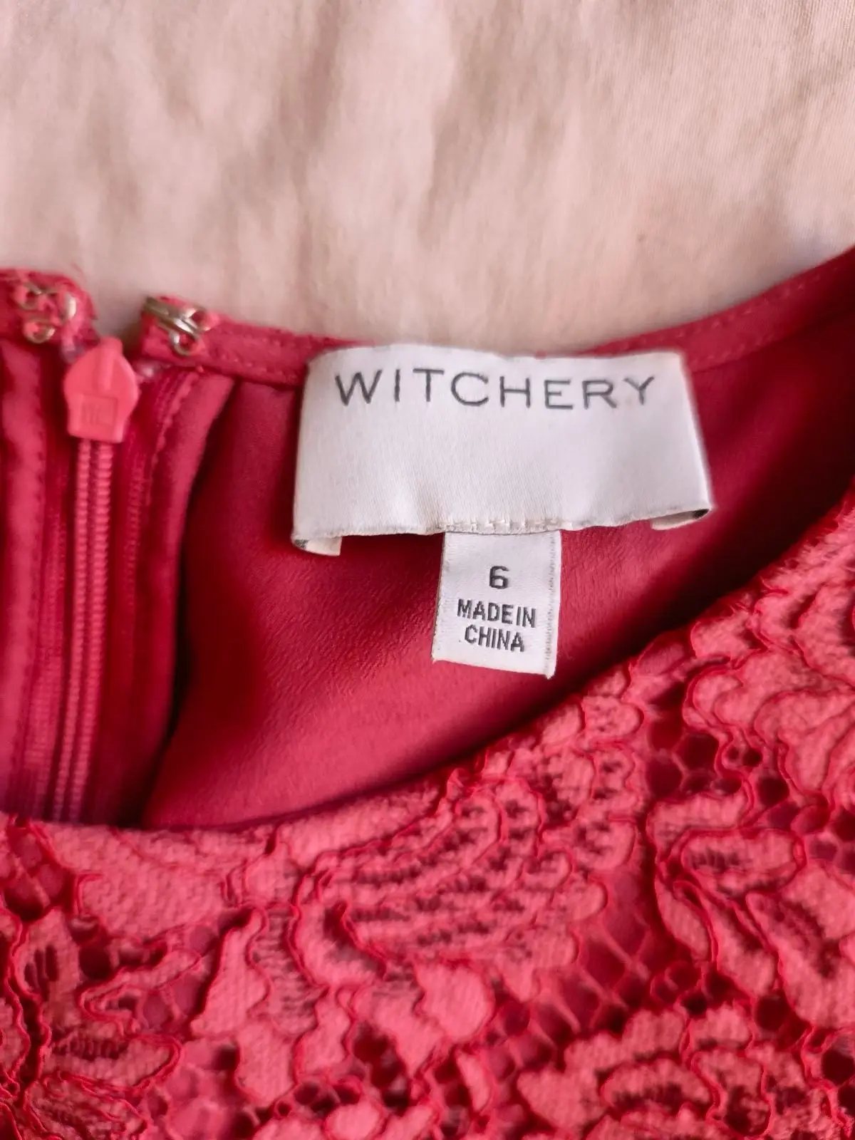 Witchery Item — Size 6