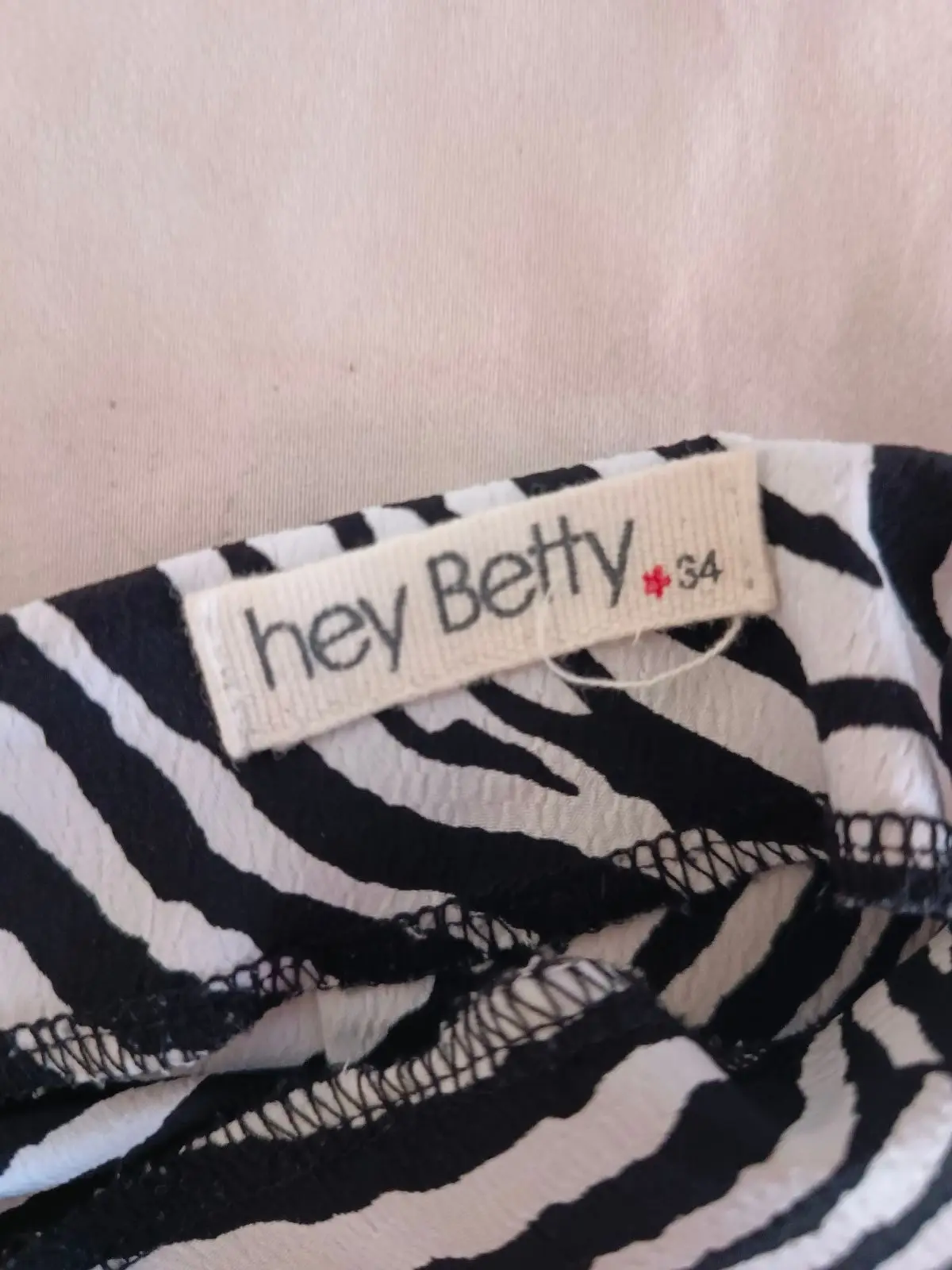 Hey Betty Item — Size 34