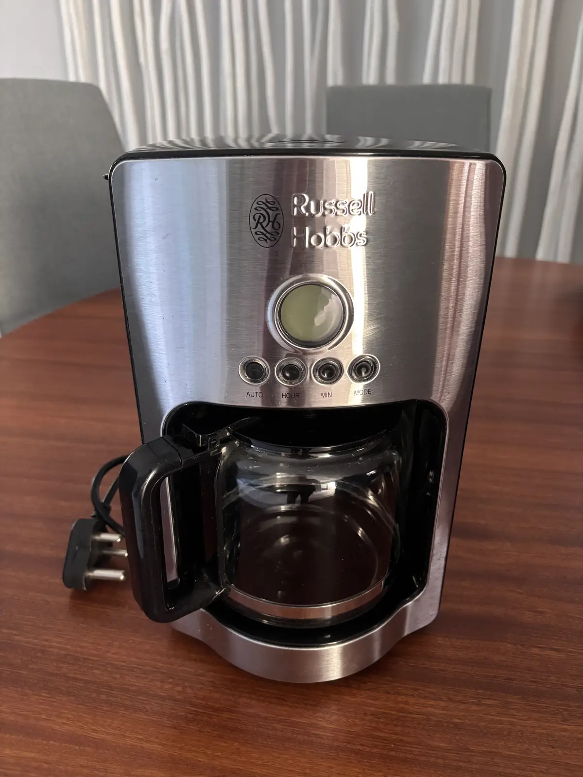 Russell Hobbs Russell Hobbs Apollo digital coffee machine