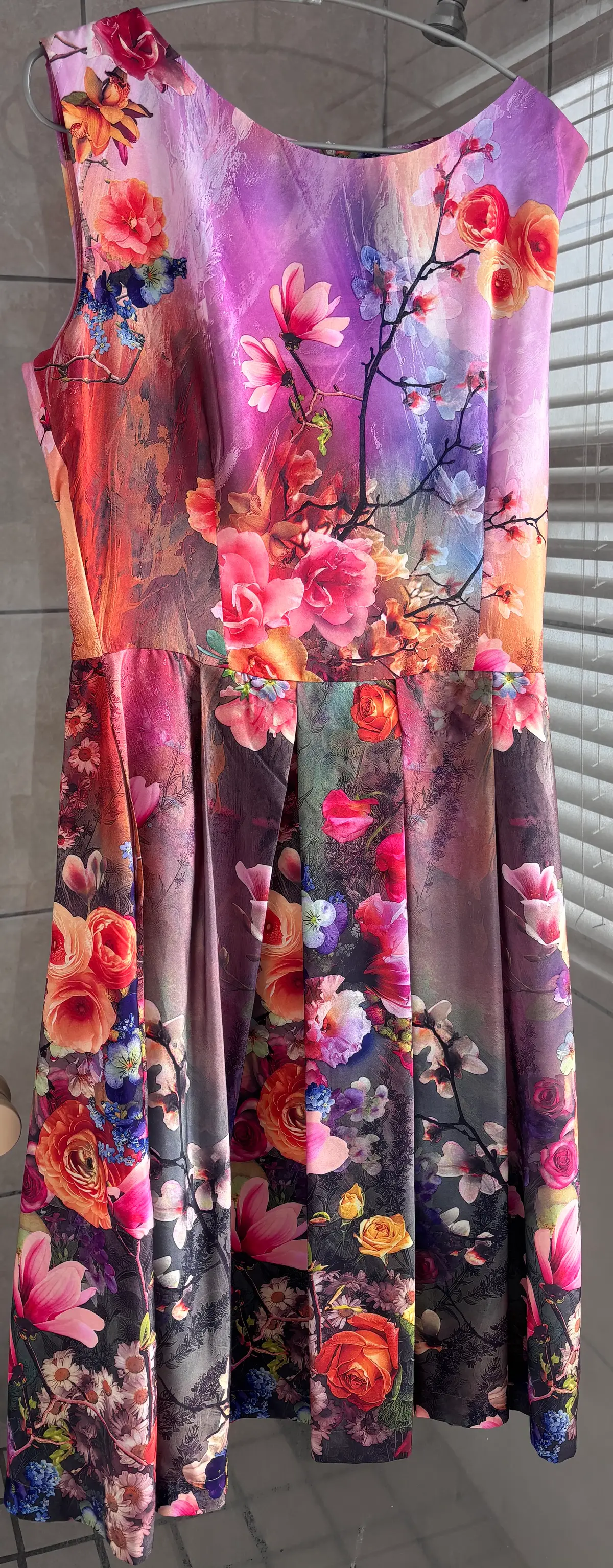 Desray Beautiful vibrantly colourful Desray designer dress