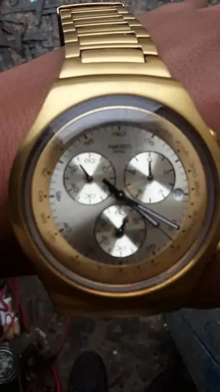 Swatch Irony Chrono "Dreamnight Gold" (Model Variant).