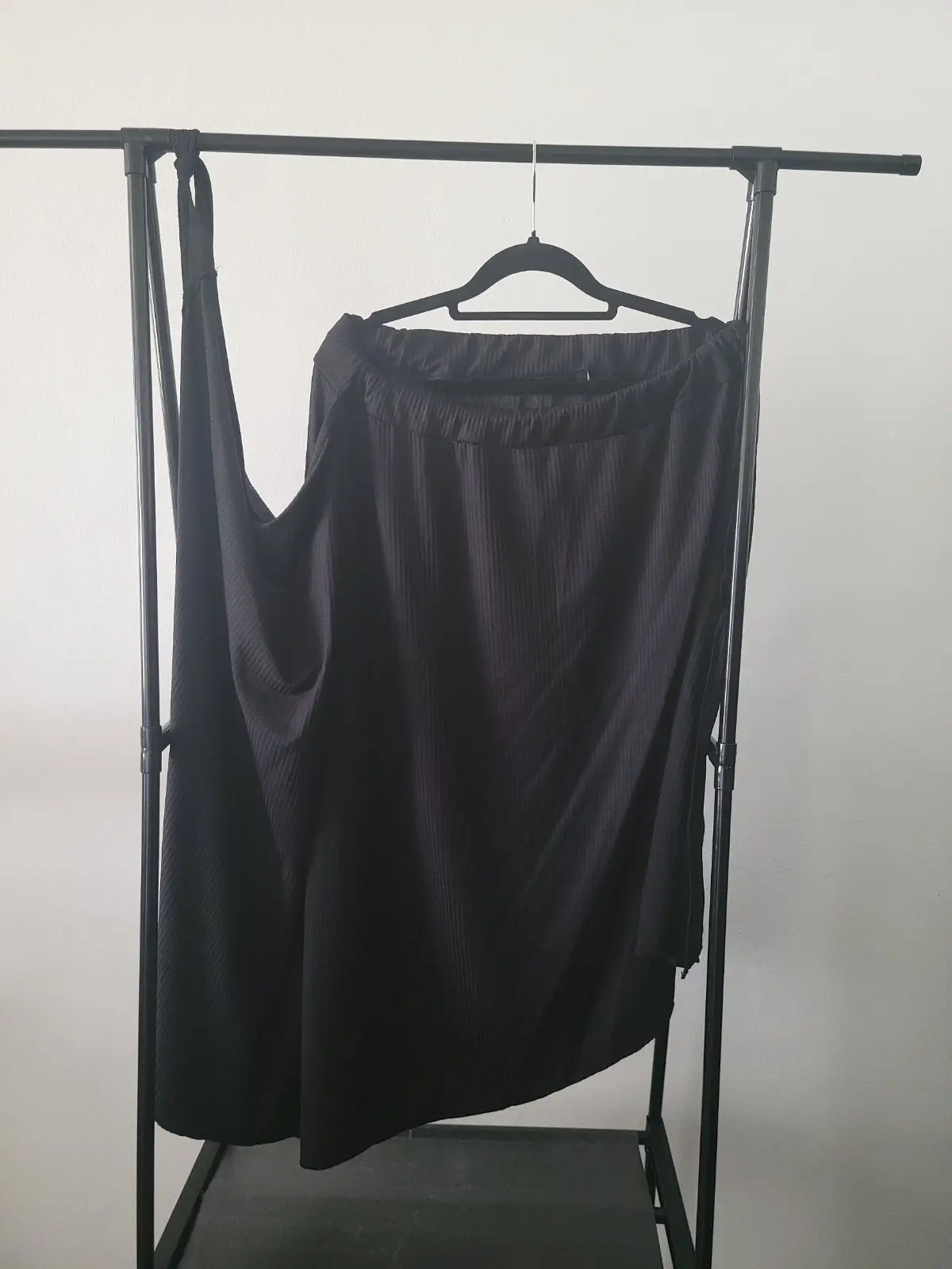 Black Ribbed Skirt