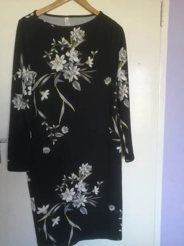 Foschini Foschini black floral midi dress