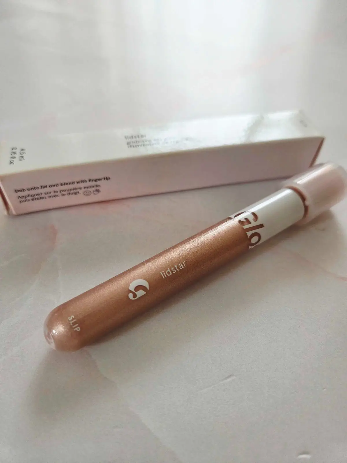 Glossier Lidstar Glistening Eye Glow in shade "Slip"