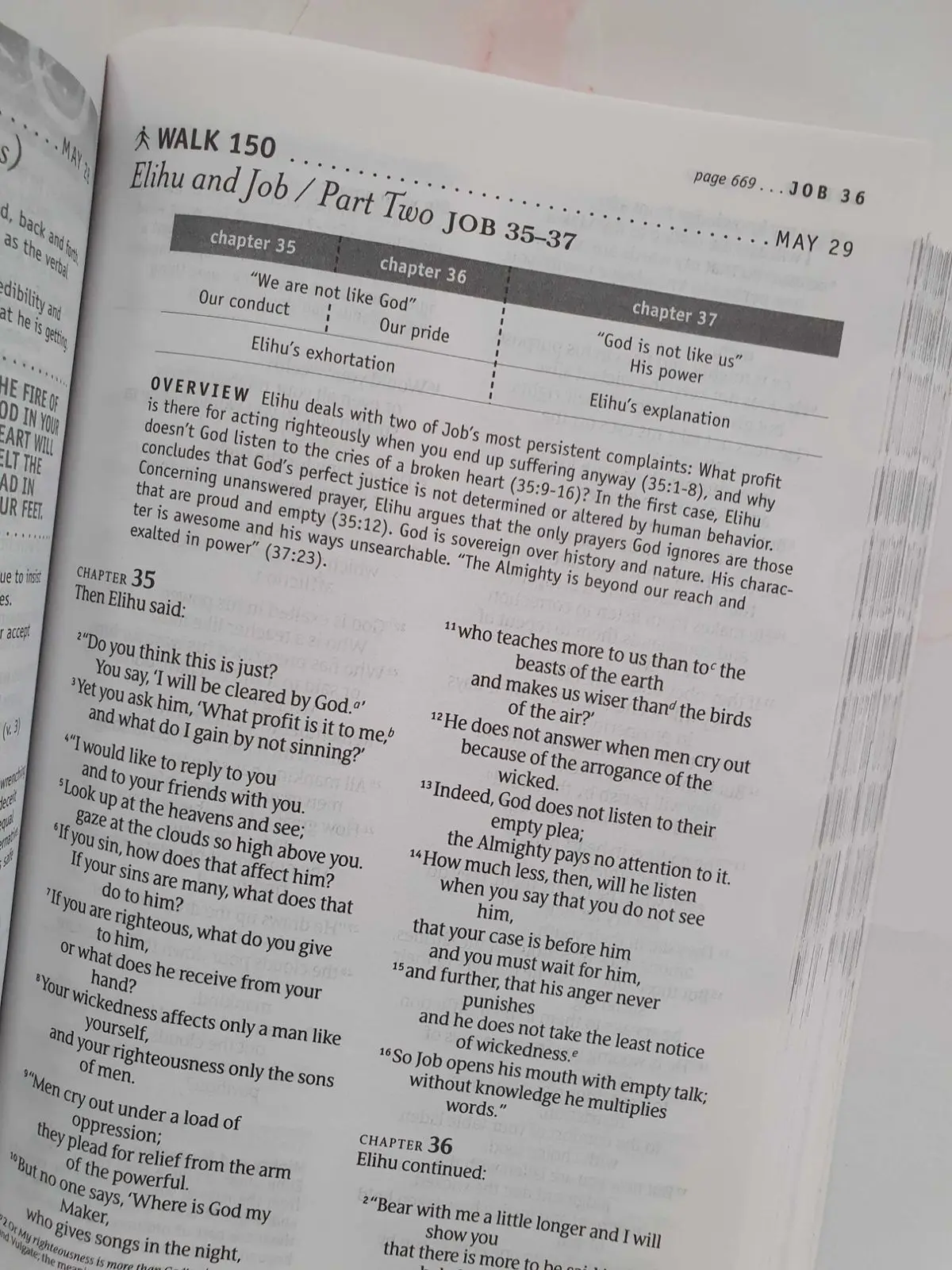 The Daily Walk Bible NIV Edition