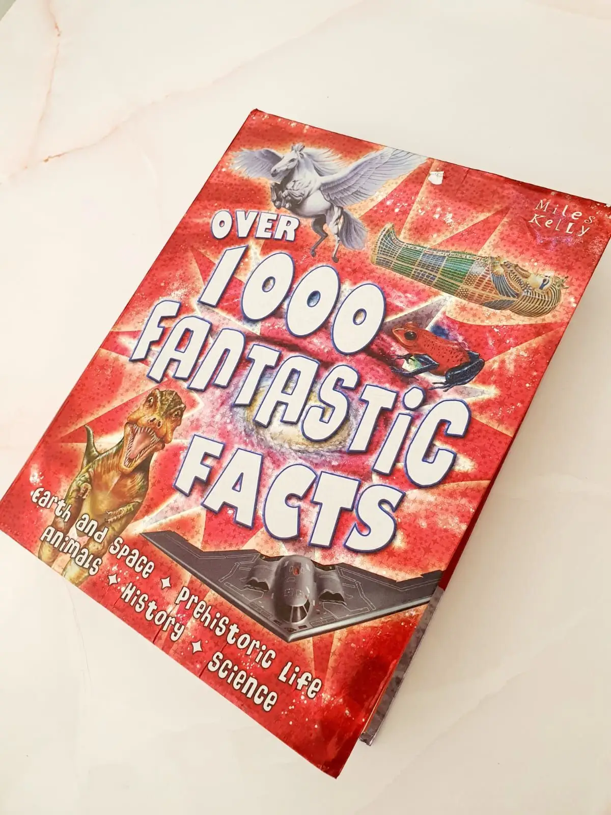 Over 1000 Fantastic Facts Children's Book by Miles Kelly