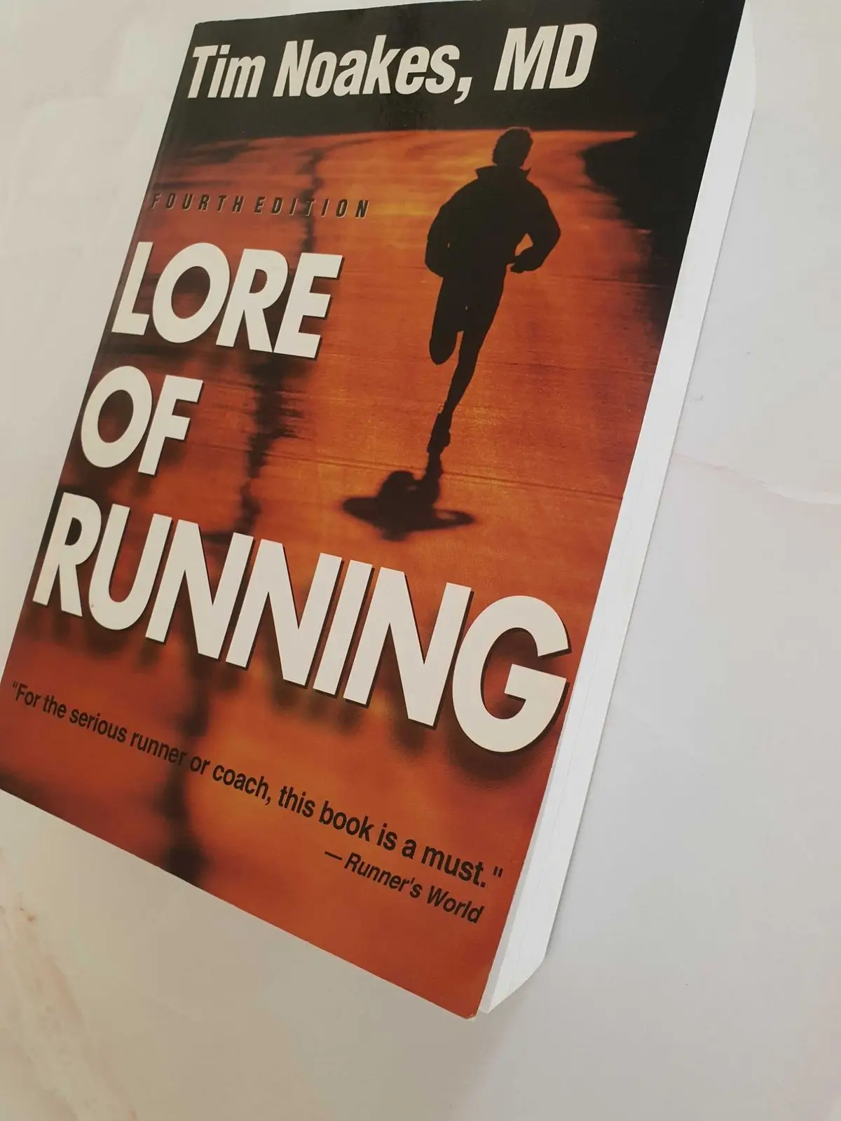 Lore of Running Fourth Edition by Tim Noakes