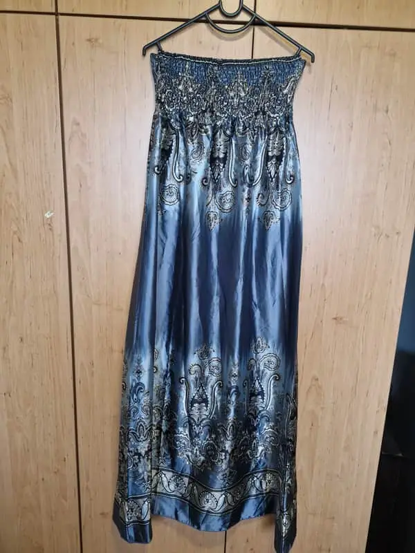 Wingirl Strapless silky grey evening dress