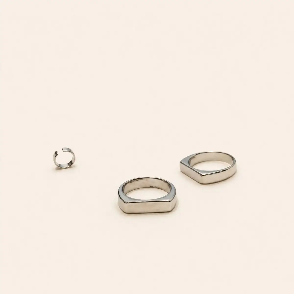 Generic Minimalist Silver Signet Ring