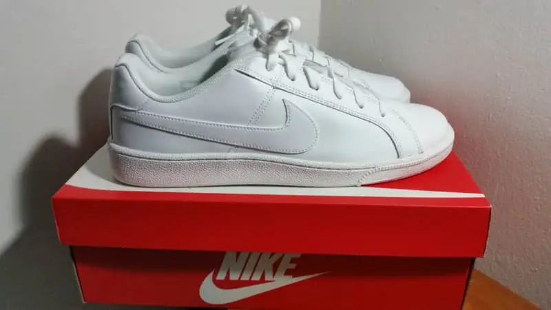 Nike Court Royale Sneakers