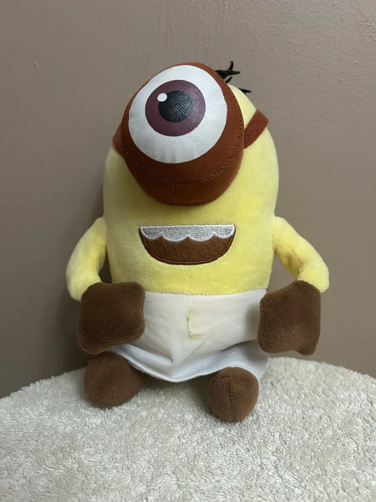 Universal Studios Minion Stuart Caveman Plush Toy