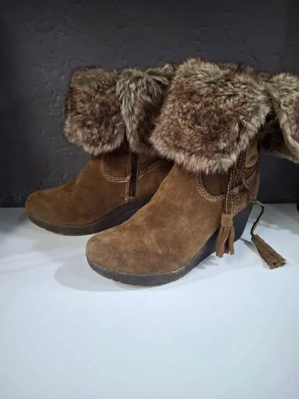 & Other Stories Preowned suede boot.tamaris.wedge