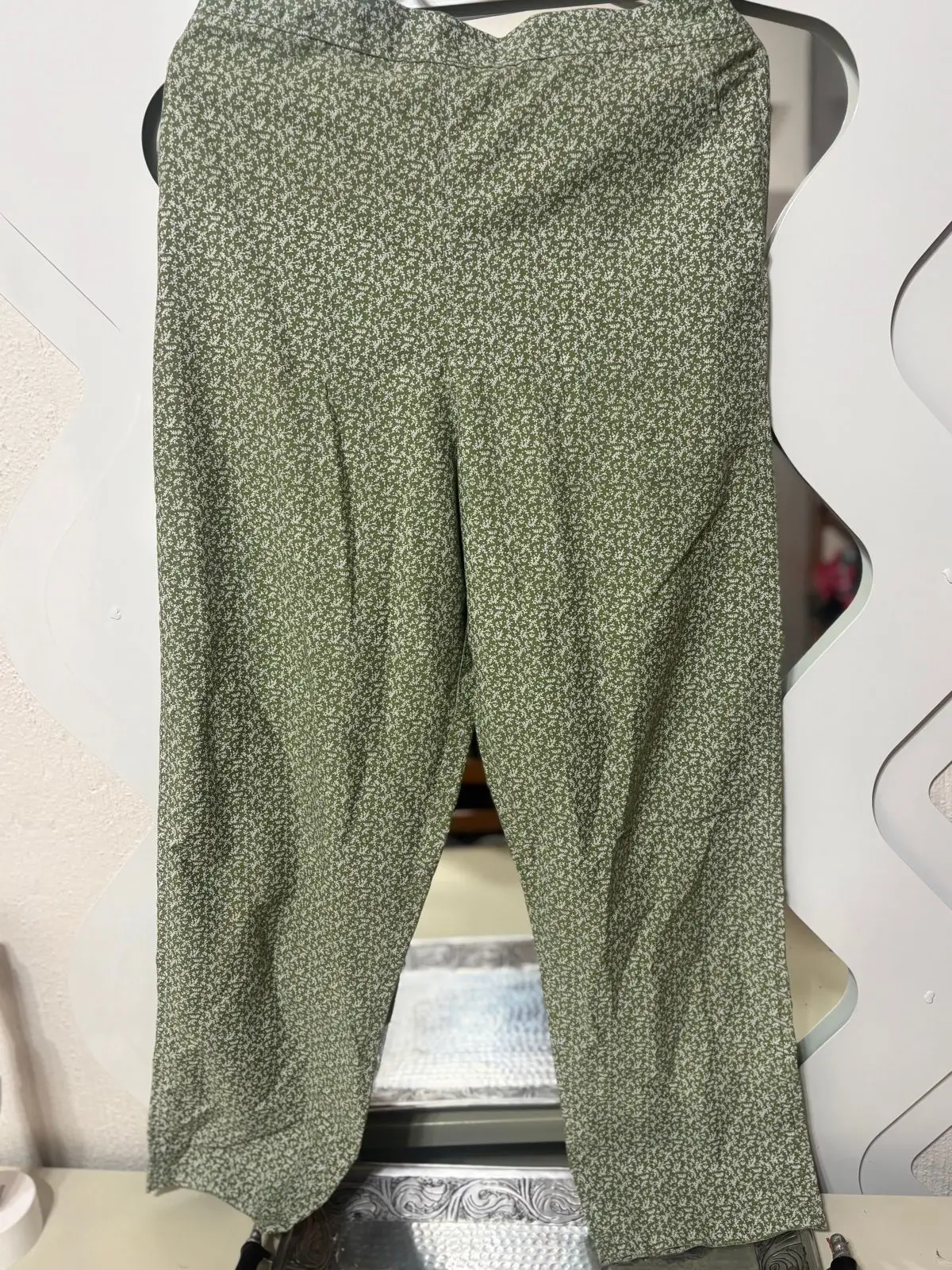 Green Patterned High-Waisted Pants