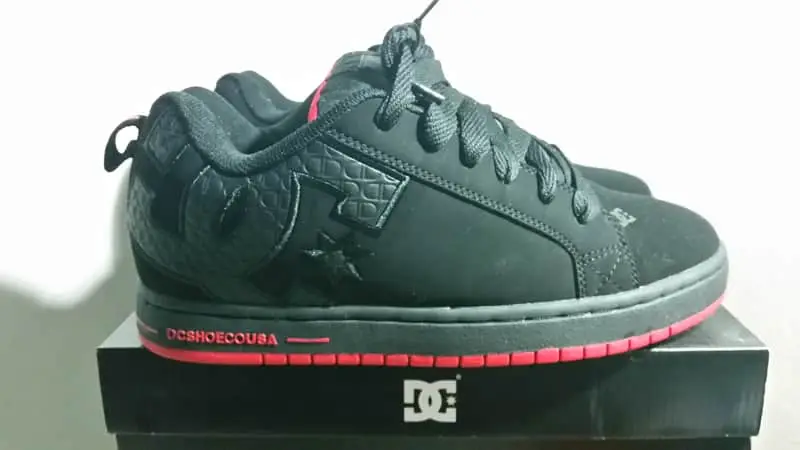 Dc Court Graffik SE Sneakers