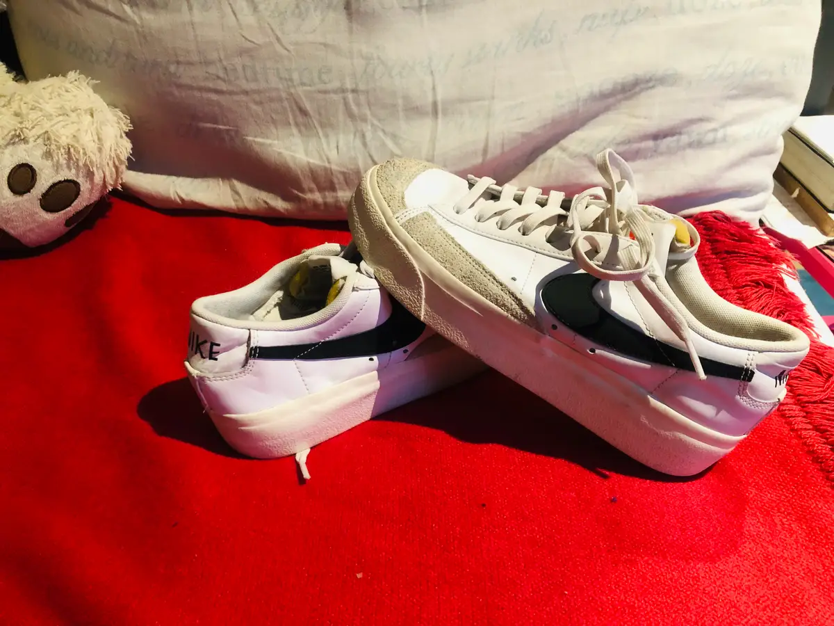 Preloved sneakers