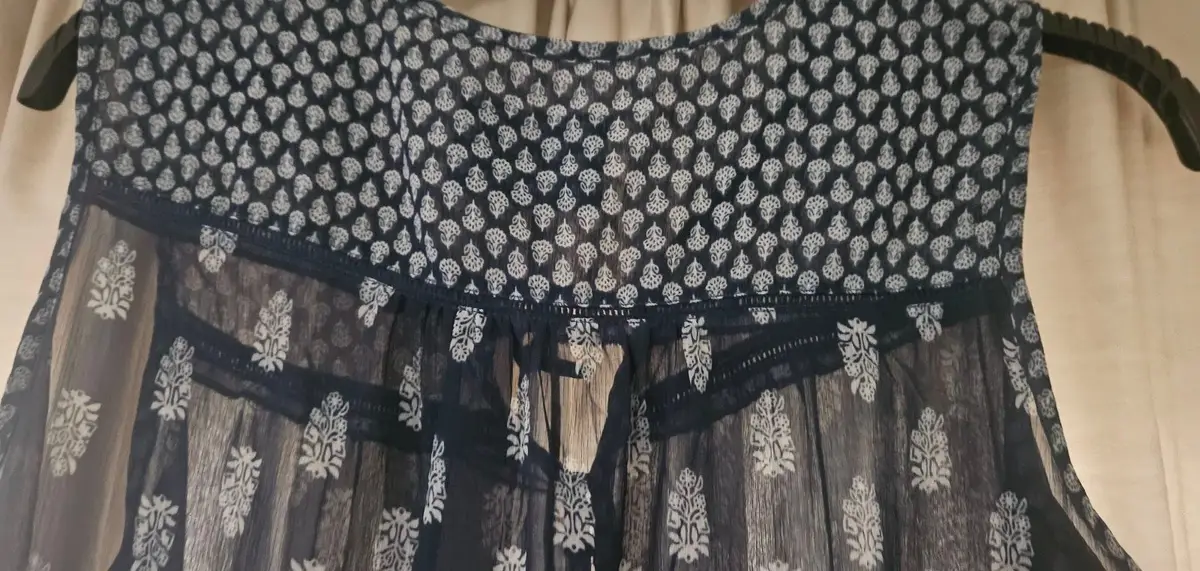 Truworths LTD Navy Patterned Sleeveless Chiffon Blouse