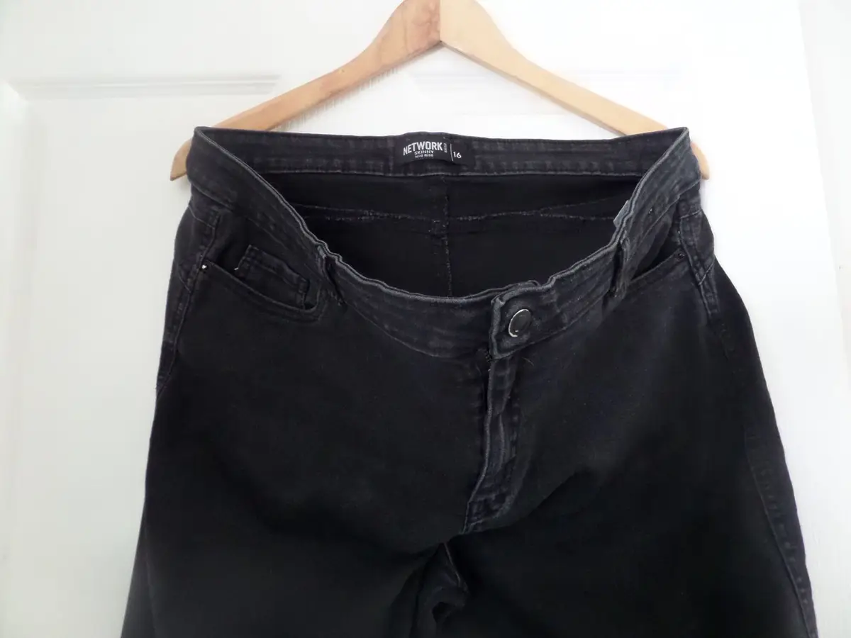 Network Skinny Mid Rise Black Jeans
