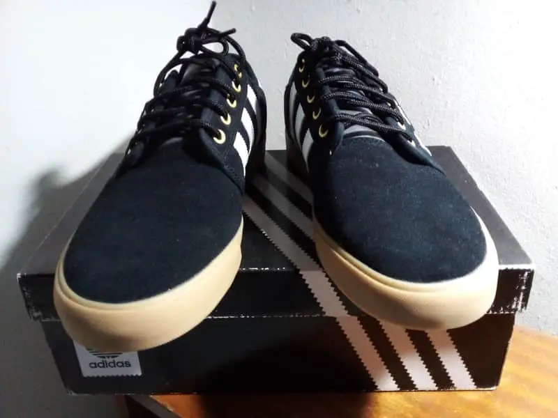 Adidas Seeley Sneakers