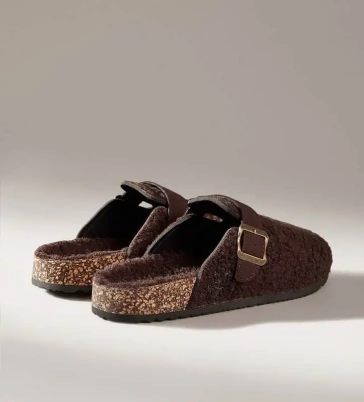 Women's Cozy Shearling Clog Slippers – Comfortable Cork Sole Mules.  Sizes 3-8 Available