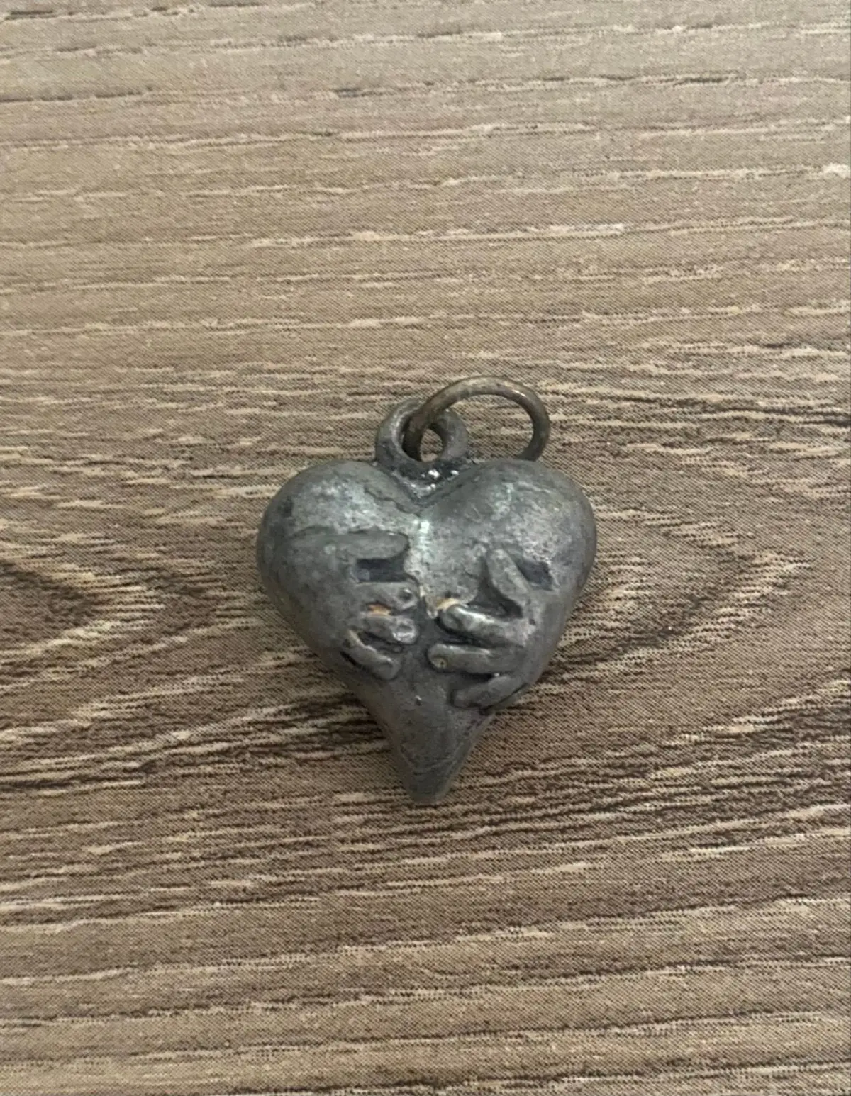 Handmade Handmade Heart Hug Pendant