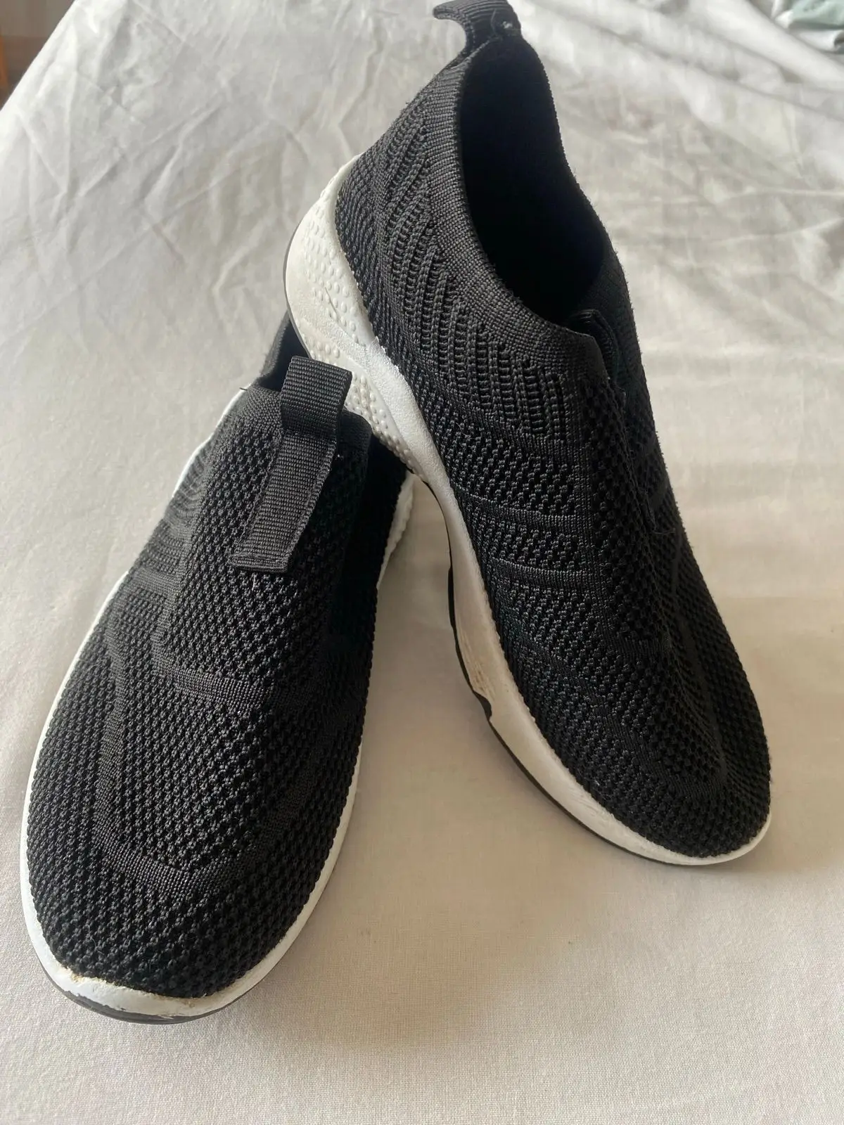 Woolworths Woolworths Size 2 Older Boys Black Knit Slip-On Sneakers