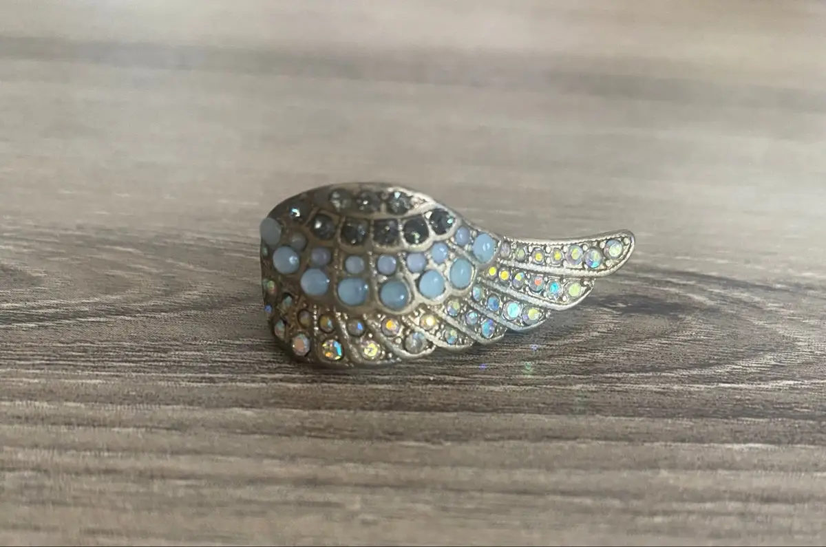 Lovisa Lovisa Silver Tone Rhinestone Angel Wing Ring
