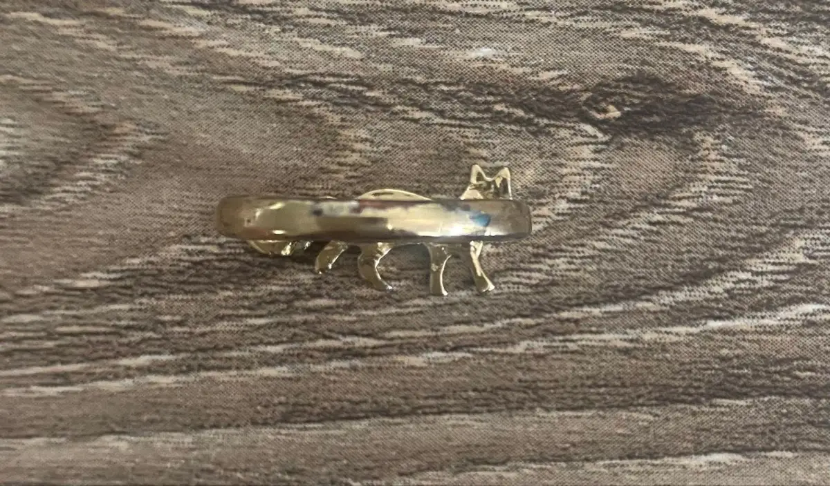 Gold Tone Fox Silhouette Ring