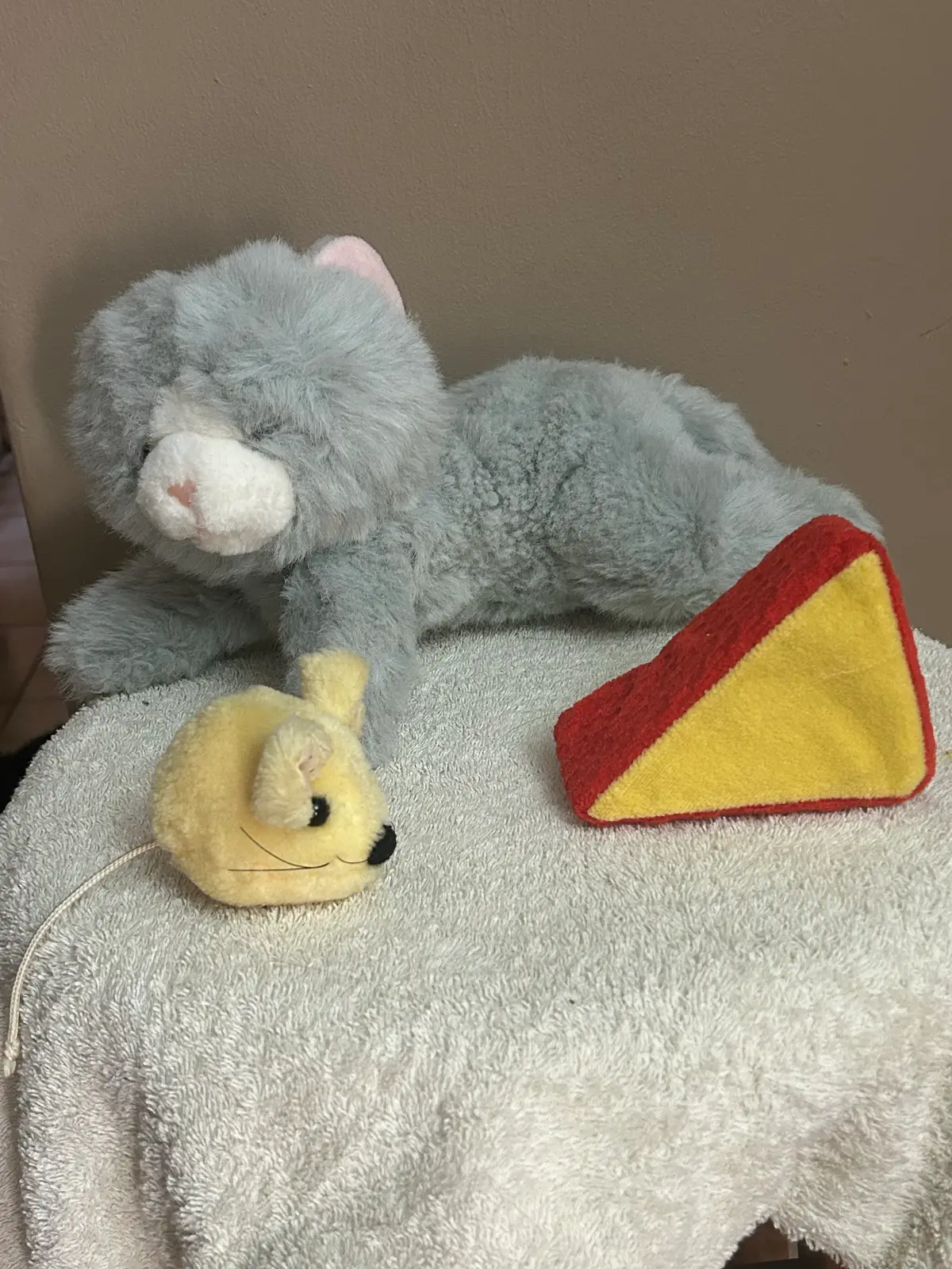 Plush Cat Toy Set with Mouse and Cheese