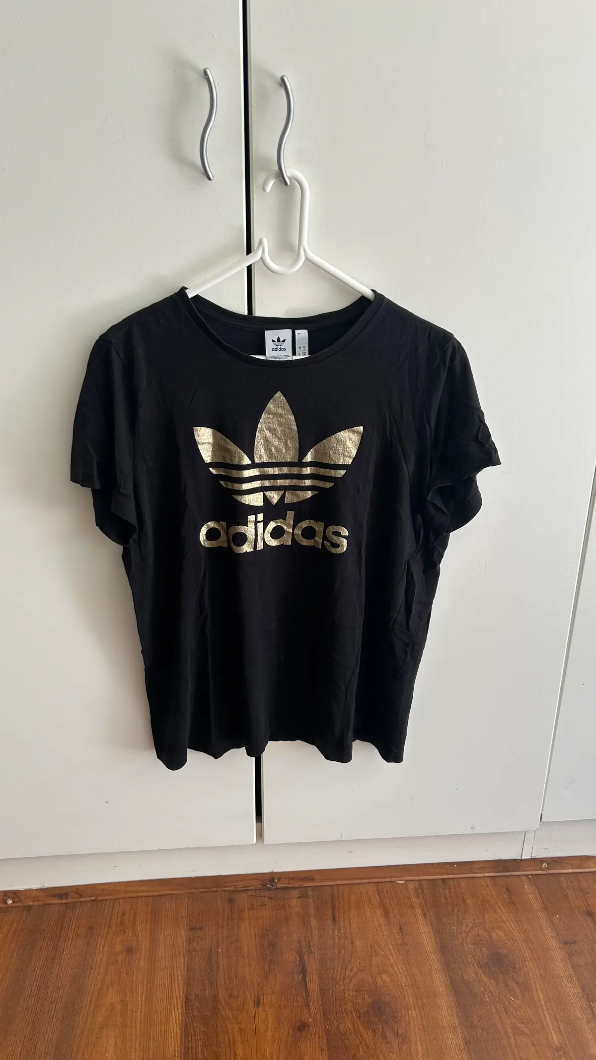 Adidas Adidas t-shirt