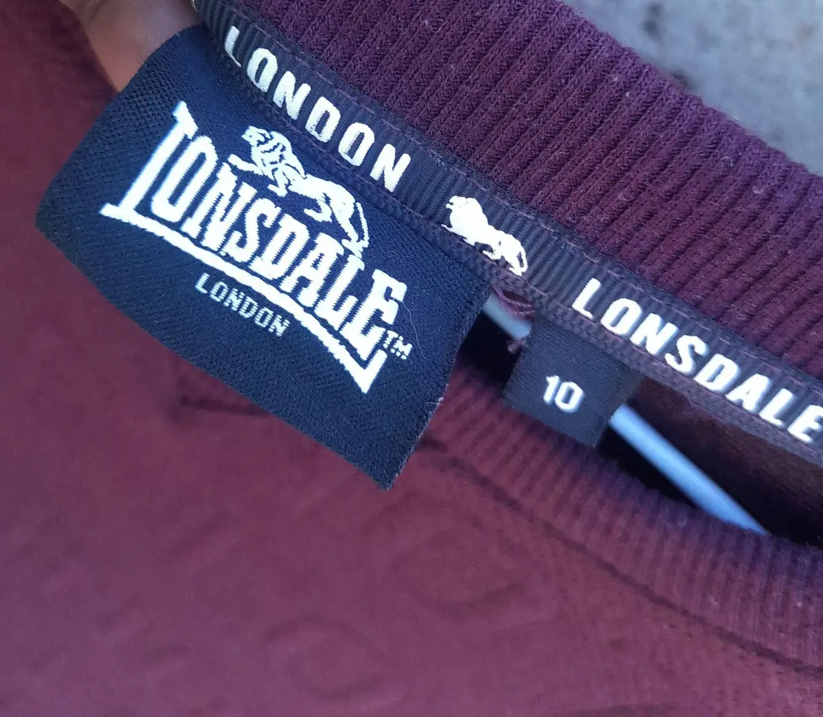 Lonsdale London Embossed Crewneck Sweatshirt