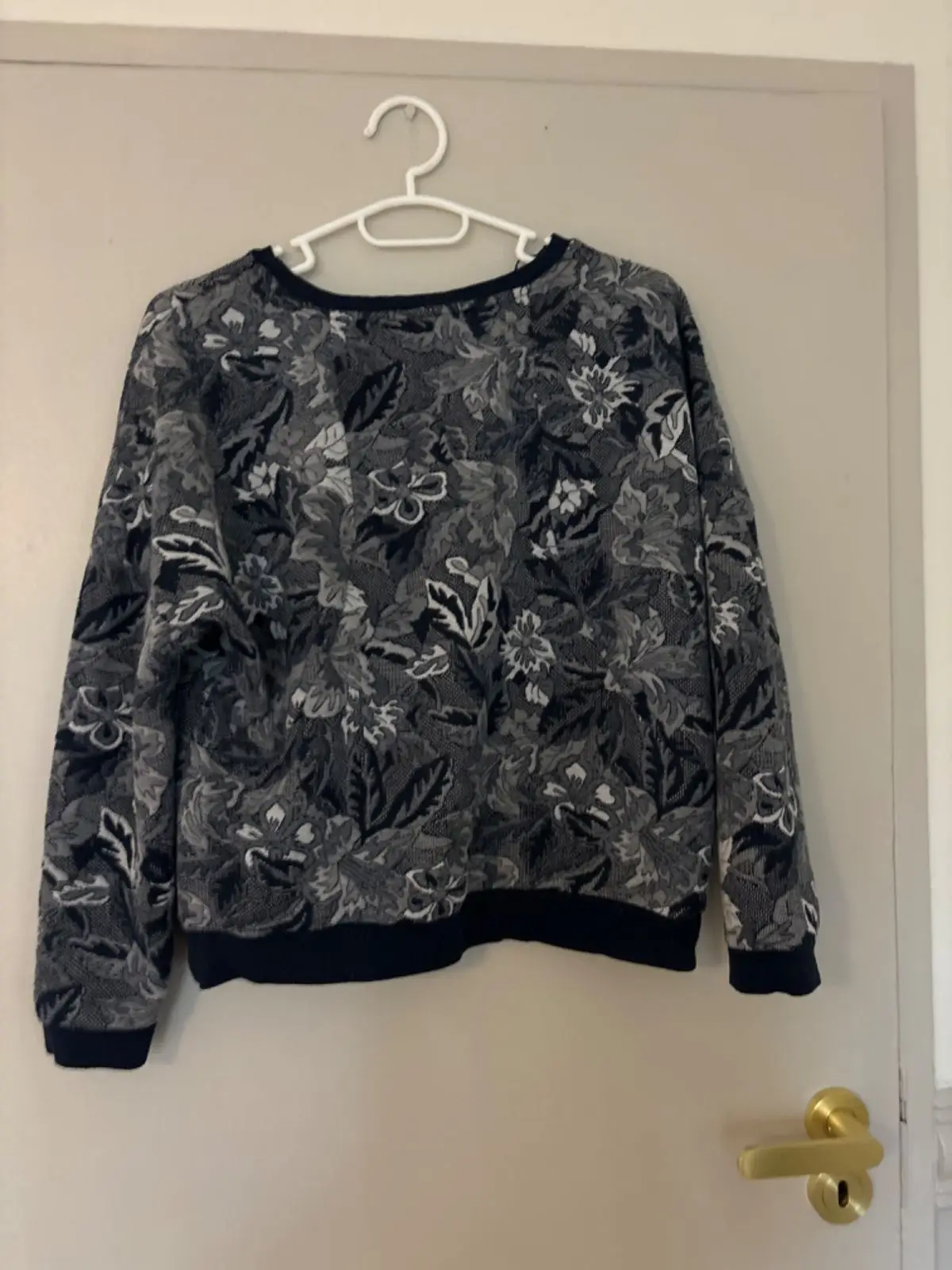 Zara Floral Pattern Crewneck Sweatshirt